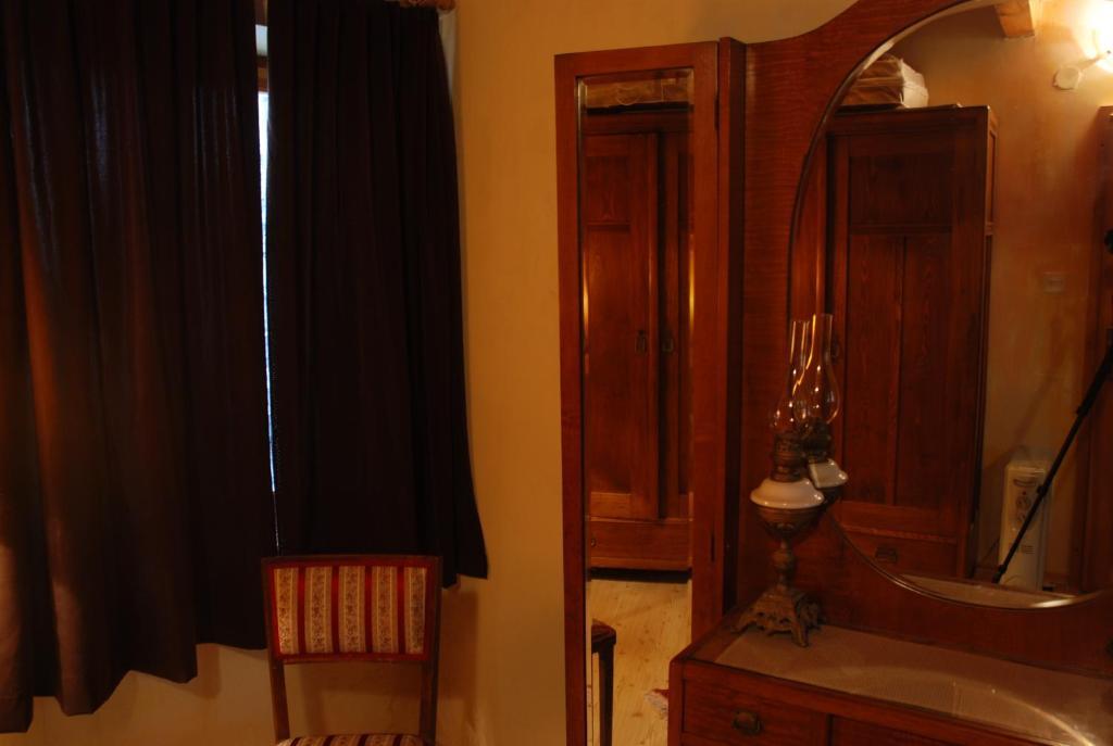 באלה Kamene Price Rooms, Music And Food חדר תמונה