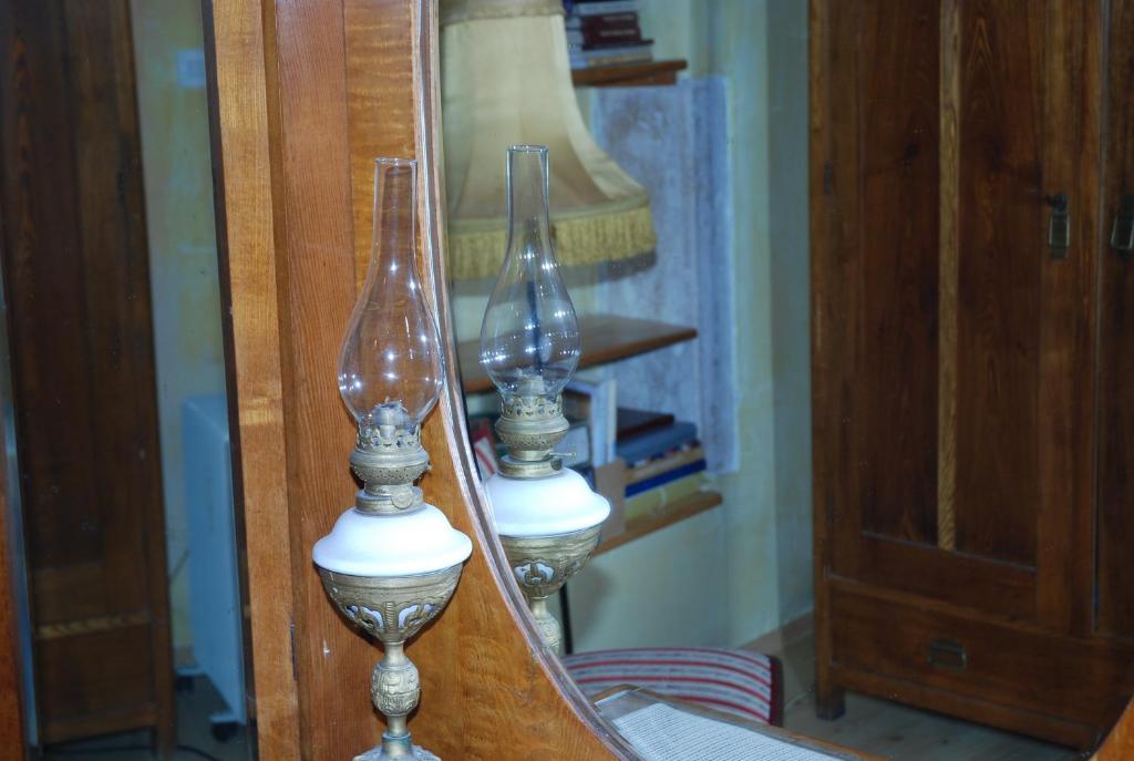 באלה Kamene Price Rooms, Music And Food חדר תמונה